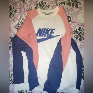 Women’s Nike pullover